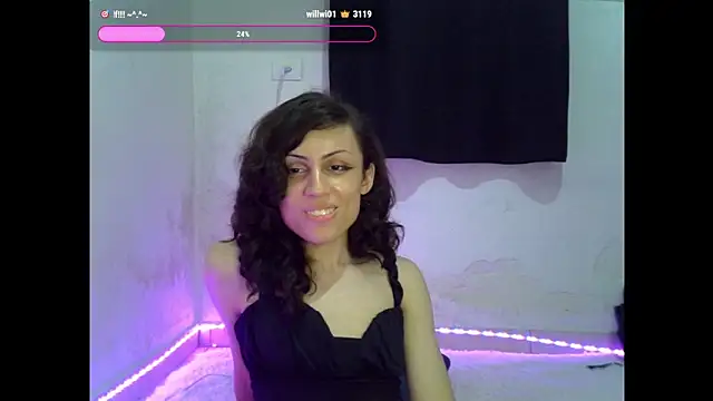Snapshot of AliciaAxiom chatting on January 23, 2025, 3:48 am AliciaAxiom online show from January 23, 2025, 3:48 am