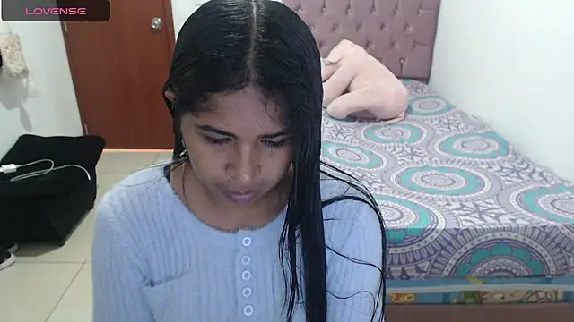 july-feria online show from February 24, 2025, 6:47 pm