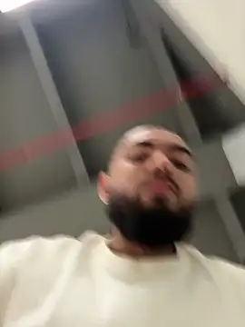 arturguy00 online show from February 11, 2026, 8:52 pm