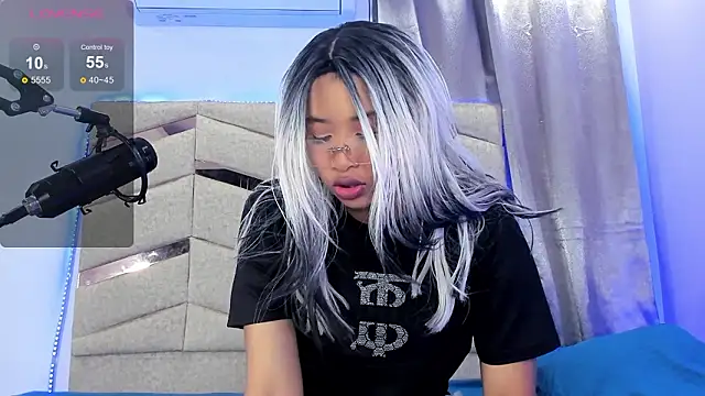 Snapshot of BrigitteRoy_ chatting on February 8, 2026, 3:15 am BrigitteRoy online show from February 8, 2026, 3:15 am