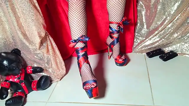 --SUNNY-- online show from April 17, 2026, 5:05 pm