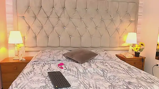 Snapshot of victoriapalmerfg chatting on February 15, 2025, 8:23 pm victoriapalmerfg online show from February 15, 2025, 8:23 pm