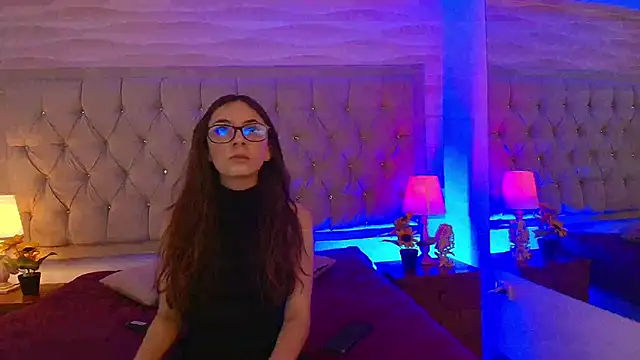 Snapshot of victoriapalmerfg chatting on November 7, 2025, 3:33 am victoriapalmerfg online show from November 7, 2025, 3:33 am