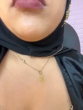 Snapshot of zahra_Jalid chatting on January 5, 2026, 11:41 pm zahra Jalid online show from January 5, 2026, 11:41 pm