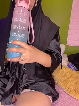 Snapshot of zahra_Jalid chatting on February 28, 2026, 12:21 am zahra Jalid online show from February 28, 2026, 12:21 am