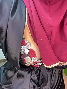 Snapshot of zahra_Jalid chatting on February 8, 2026, 12:30 am zahra Jalid online show from February 8, 2026, 12:30 am