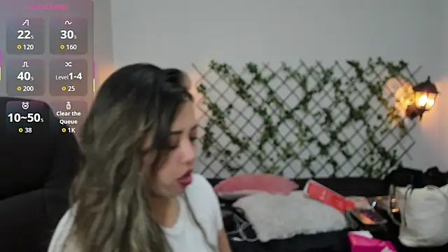 Snapshot of zahra_Jalid chatting on October 21, 2025, 9:14 pm zahra Jalid online show from October 21, 2025, 9:14 pm