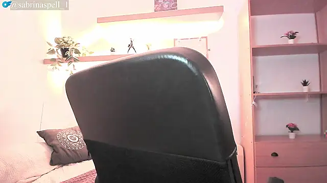 SabrinaSpell  online show from April 25, 2026, 6:27 pm