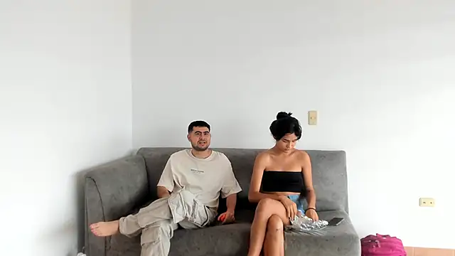 Snapshot of blueroom_party chatting on March 19, 2025, 1:18 pm blueroom party online show from March 19, 2025, 1:18 pm