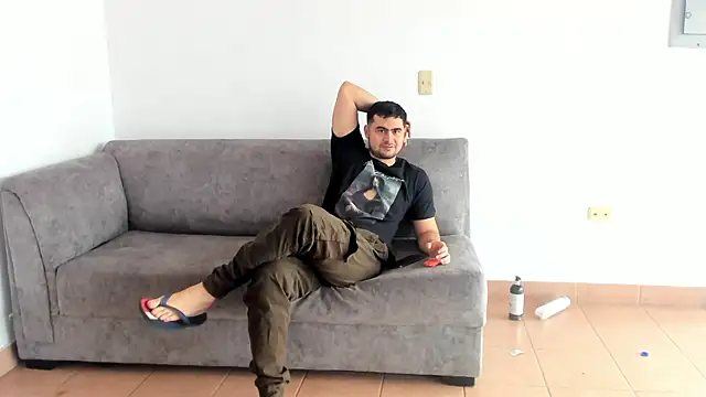 Snapshot of blueroom_party chatting on March 18, 2025, 1:55 pm blueroom party online show from March 18, 2025, 1:55 pm