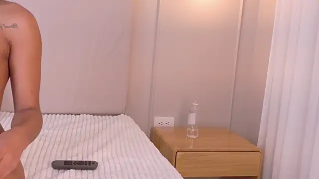 Snapshot of IsabellaPorcella chatting on January 19, 2025, 5:28 pm IsabellaPorcella online show from January 19, 2025, 5:28 pm