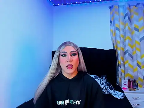 Georgina Giio online show from November 7, 2025, 9:03 am