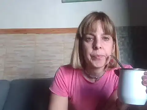 Snapshot of bhianca123 chatting on January 20, 2025, 2:57 pm bhianca123 online show from January 20, 2025, 2:57 pm