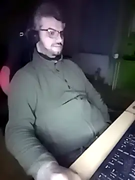 stary-w-kalesonach online show from January 28, 2025, 3:25 am