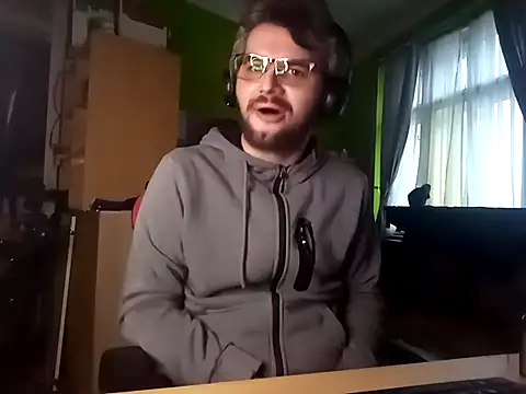 stary-w-kalesonach online show from February 6, 2025, 3:41 pm