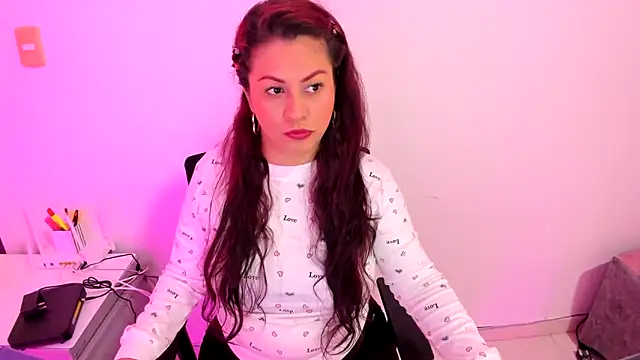 thamara226 online show from September 19, 2025, 2:54 pm