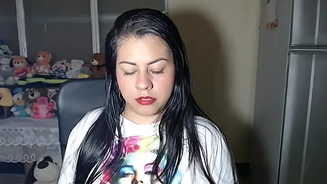 Snapshot of thamara226 chatting on February 23, 2026, 11:55 am thamara226 online show from February 23, 2026, 11:55 am