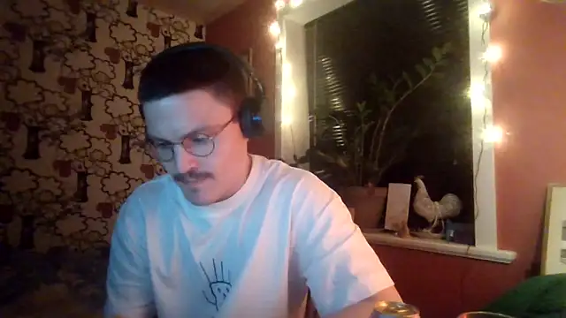 Snapshot of Ghostboy__x chatting on February 1, 2025, 1:44 am Ghostboy x online show from February 1, 2025, 1:44 am