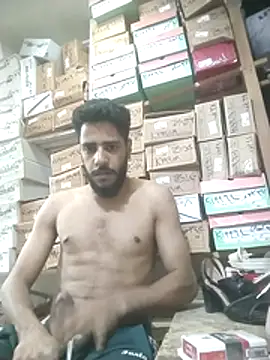 Feeroo11 online show from April 17, 2026, 5:05 pm