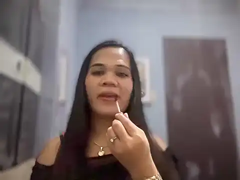 Snapshot of SophiaCourthaway chatting on April 7, 2026, 10:11 pm SophiaCourthaway online show from April 7, 2026, 10:11 pm