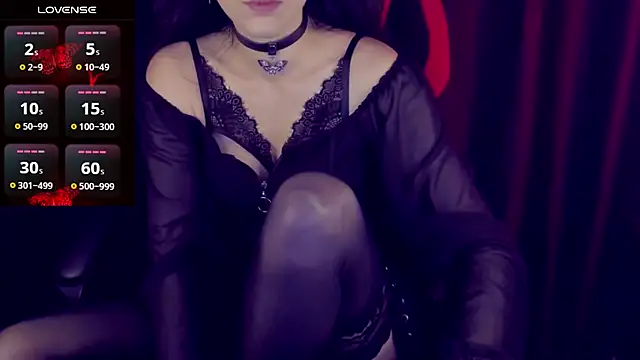 AlariaFatal online show from November 28, 2025, 8:20 pm