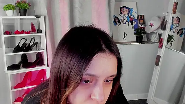 Sahara Shields online show from December 14, 2025, 10:21 am