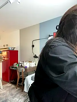 Kiss My Body online show from October 10, 2025, 11:11 am