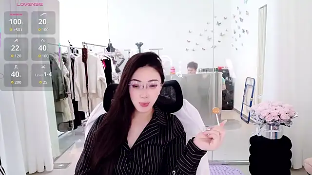 miaomiao-777 online show from April 10, 2026, 2:29 am