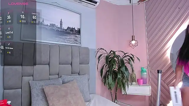 Snapshot of janna_lopez_ chatting on November 21, 2025, 11:20 am janna lopez online show from November 21, 2025, 11:20 am