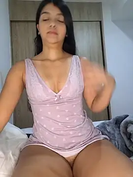 Snapshot of IslaBlaze chatting on October 21, 2025, 9:30 am IslaBlaze online show from October 21, 2025, 9:30 am