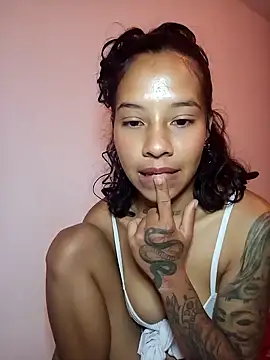 Miss sparkle00 online show from February 1, 2025, 7:57 am