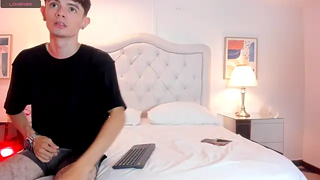 connor and angel online show from February 19, 2025, 8:20 pm