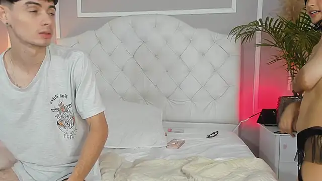 connor and angel online show from February 28, 2025, 4:42 pm