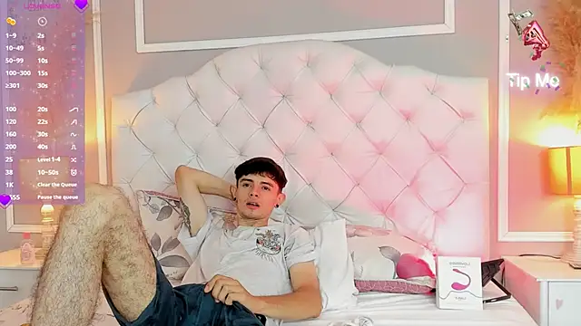 connor and angel online show from February 7, 2025, 4:35 pm