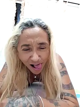 Snapshot of lilithandsugar chatting on September 10, 2025, 5:50 am lilithandsugar online show from September 10, 2025, 5:50 am