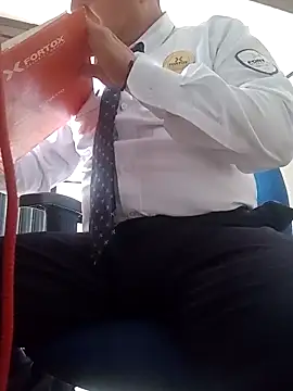 Jinenez online show from November 15, 2025, 9:30 pm