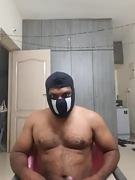 Snapshot of Chennaibull15 chatting on October 28, 2025, 5:34 pm Chennaibull15 online show from October 28, 2025, 5:34 pm