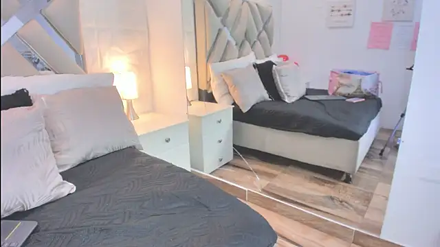 raquell moore online show from March 28, 2026, 2:29 pm