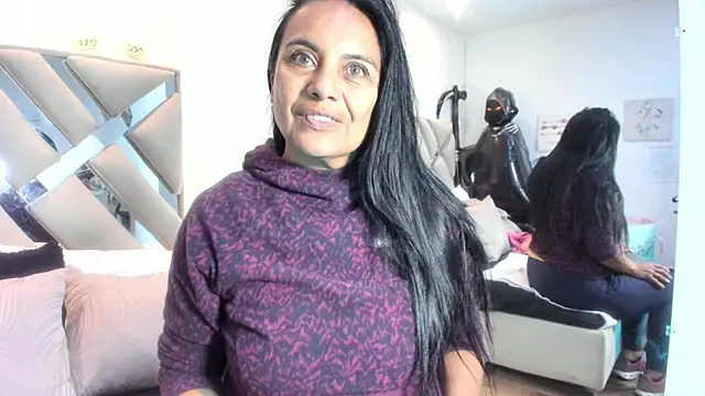 raquell moore online show from November 7, 2025, 11:37 am