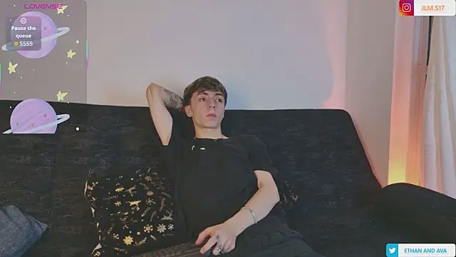 Snapshot of ethan_and_ava chatting on January 9, 2026, 2:29 am ethan and ava online show from January 9, 2026, 2:29 am