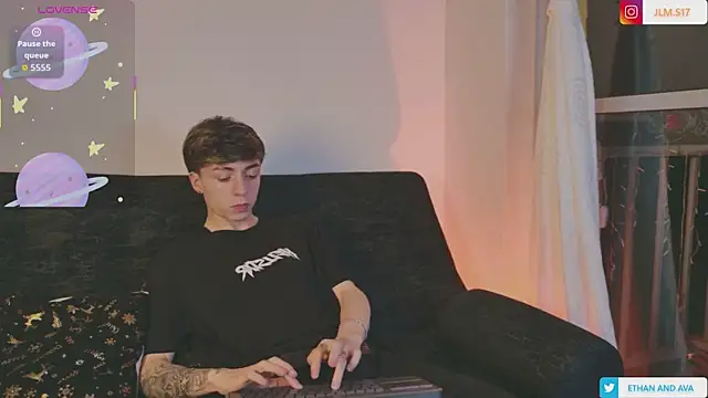 Snapshot of ethan_and_ava chatting on January 8, 2026, 2:17 am ethan and ava online show from January 8, 2026, 2:17 am