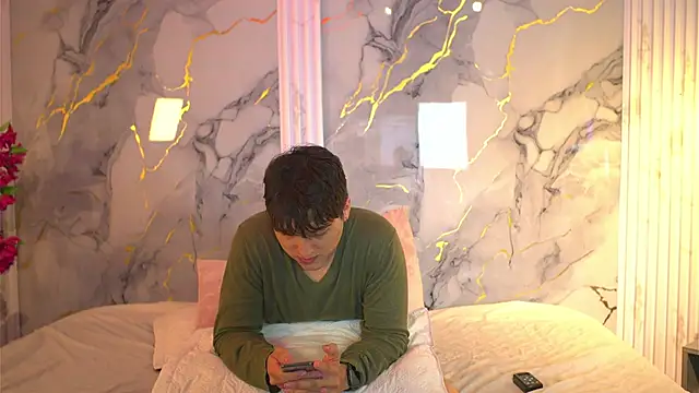 vanilla hot online show from November 20, 2025, 1:34 pm