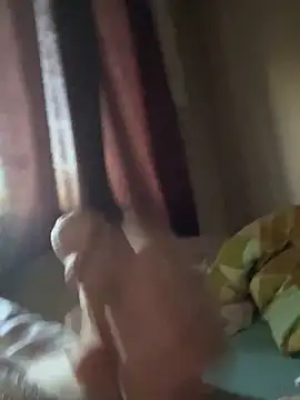 Snapshot of Klaus298 chatting on October 12, 2025, 6:15 am Klaus298 online show from October 12, 2025, 6:15 am