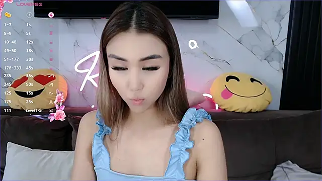 Snapshot of lilulileee chatting on March 5, 2025, 4:13 am lilulileee online show from March 5, 2025, 4:13 am