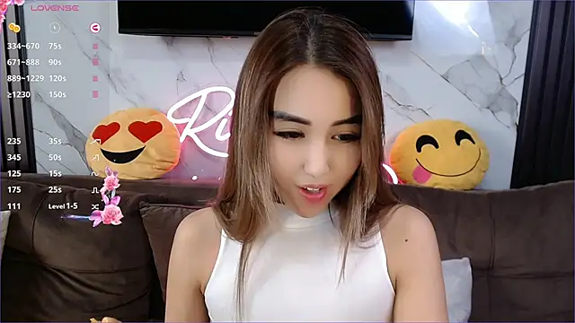 Snapshot of lilulileee chatting on February 12, 2025, 8:38 am lilulileee online show from February 12, 2025, 8:38 am