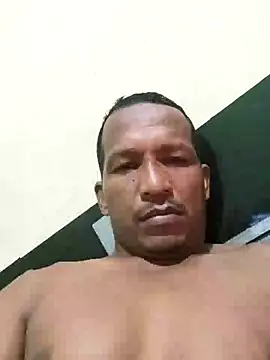 Nego8659 online show from May 12, 2026, 7:53 pm
