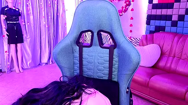 Rouz Farrel online show from February 27, 2025, 4:35 am