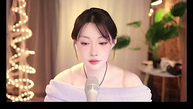 Dou-Dou-er online show from March 2, 2025, 3:52 pm