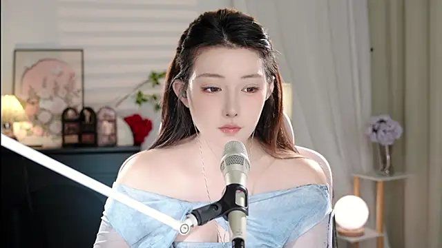 Snapshot of Dou-Dou-er chatting on October 18, 2025, 1:02 pm Dou-Dou-er online show from October 18, 2025, 1:02 pm