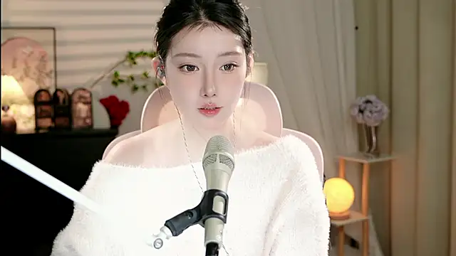 Snapshot of Dou-Dou-er chatting on October 21, 2025, 1:43 pm Dou-Dou-er online show from October 21, 2025, 1:43 pm